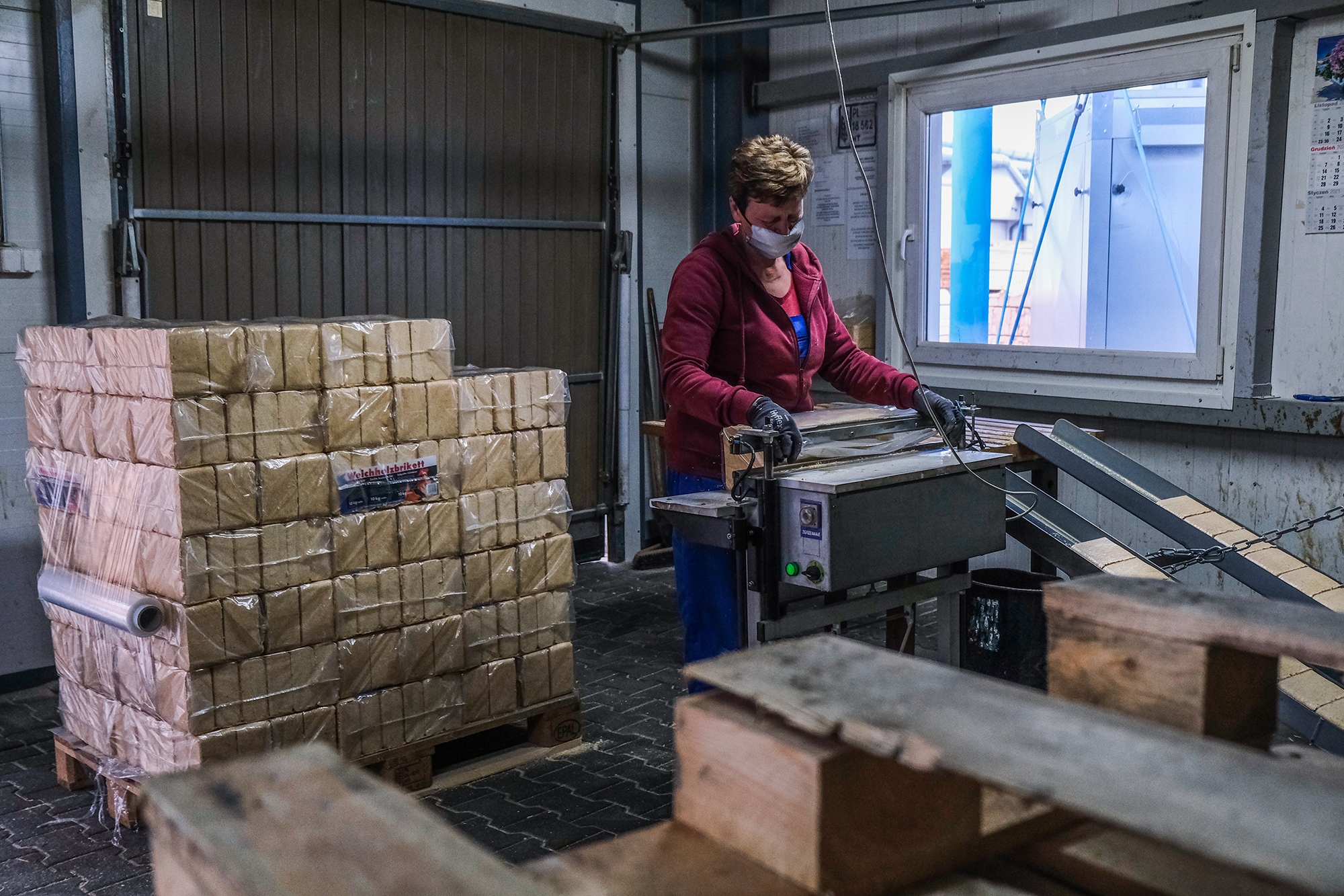 Не лише штрафи. Чим загрожує нелегальна робота для українців у Польщі